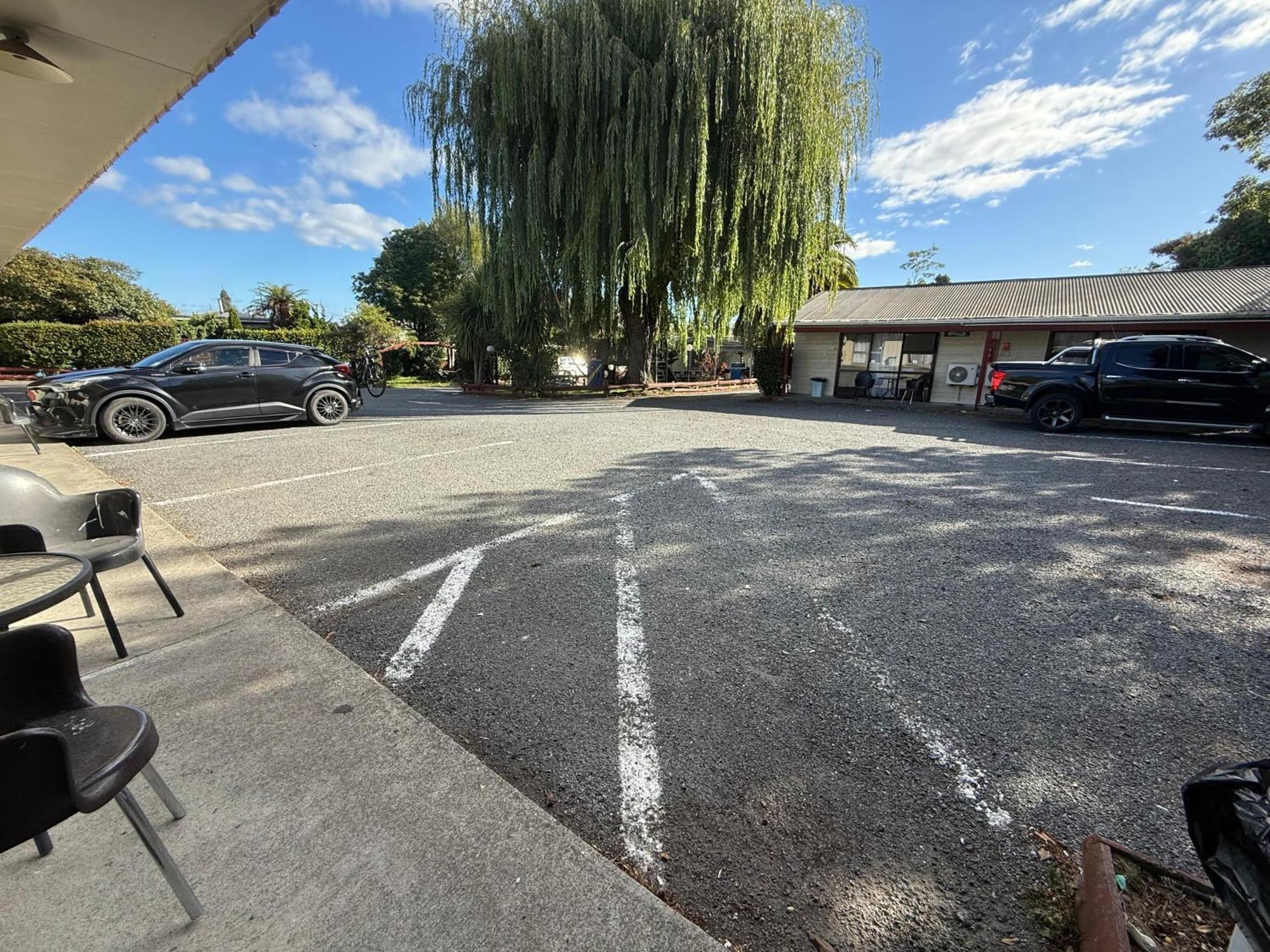 Camellia Court Family Motel Taupo Zewnętrze zdjęcie