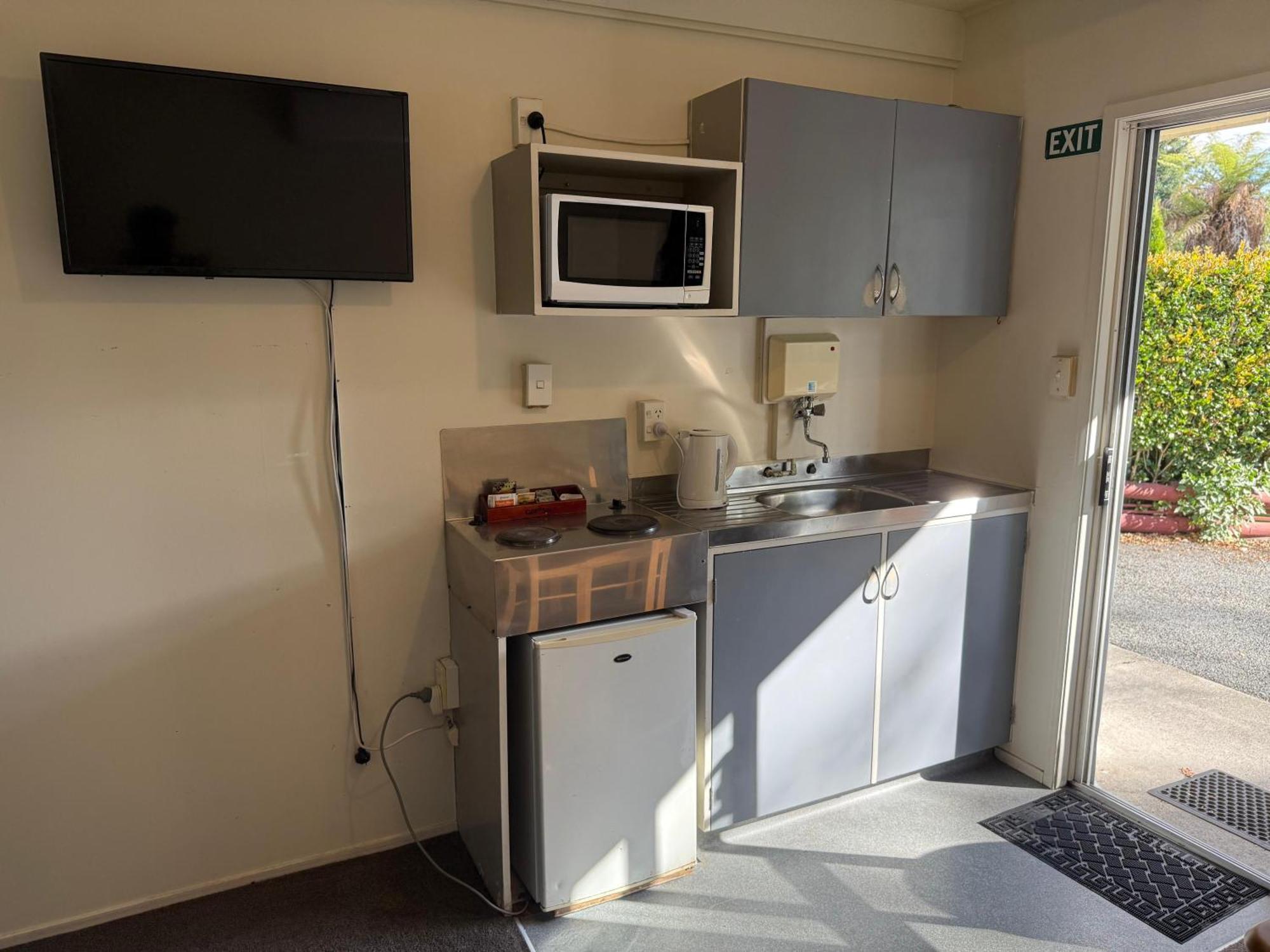 Camellia Court Family Motel Taupo Zewnętrze zdjęcie