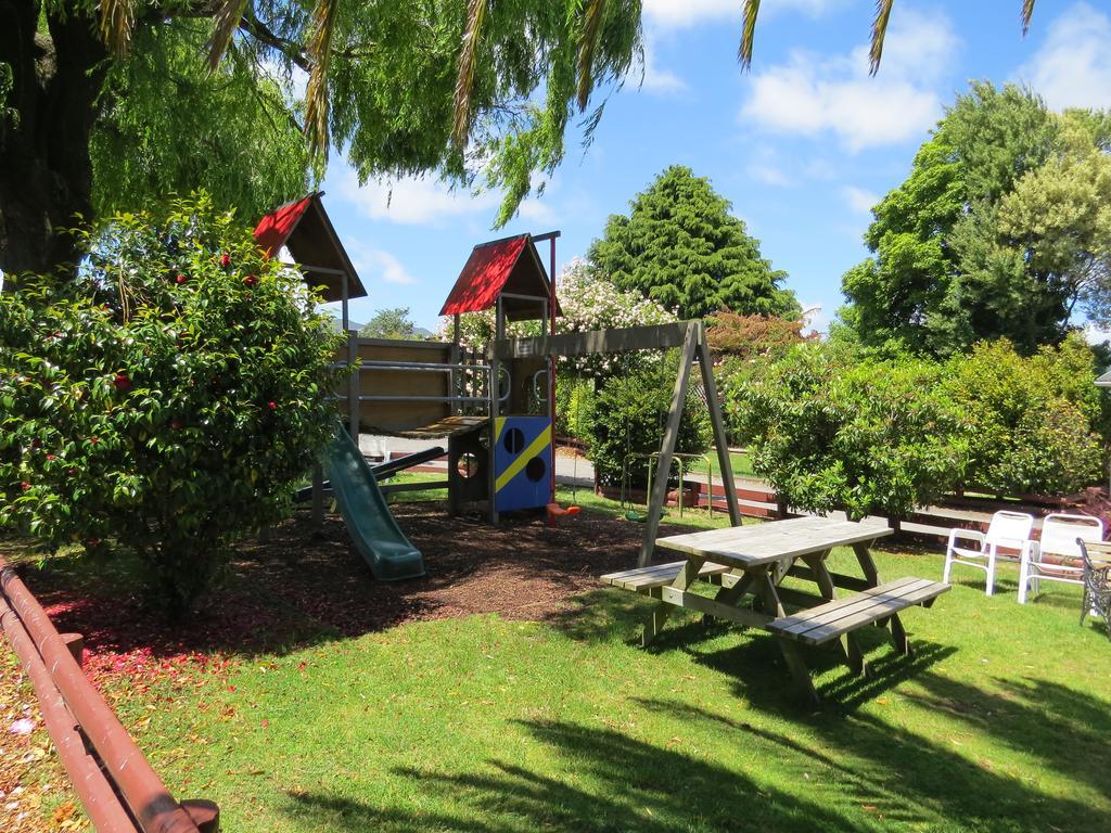 Camellia Court Family Motel Taupo Zewnętrze zdjęcie