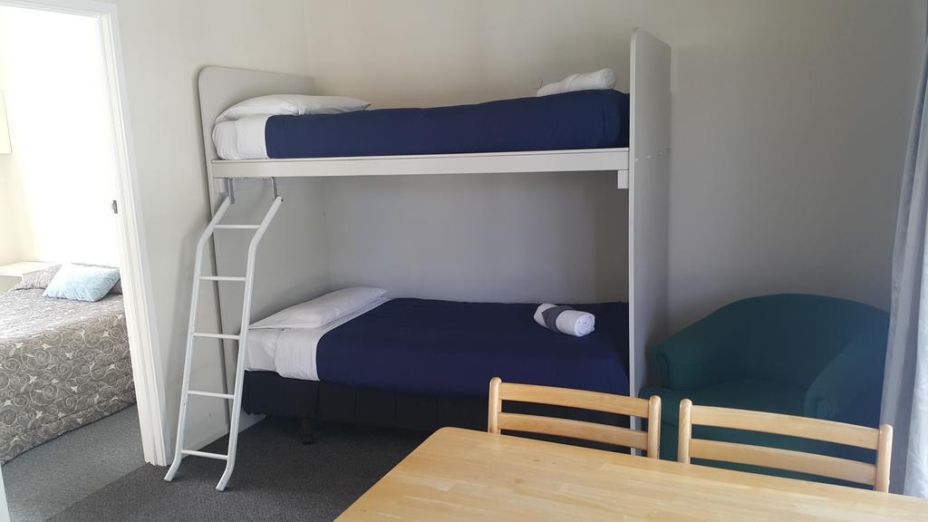 Camellia Court Family Motel Taupo Zewnętrze zdjęcie