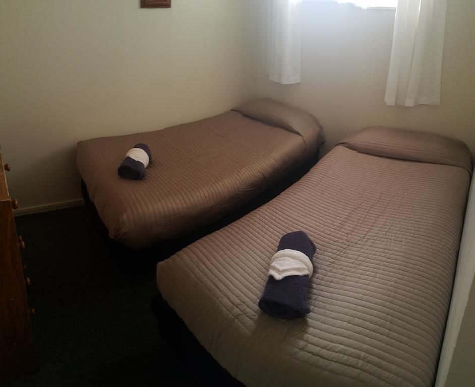 Camellia Court Family Motel Taupo Zewnętrze zdjęcie