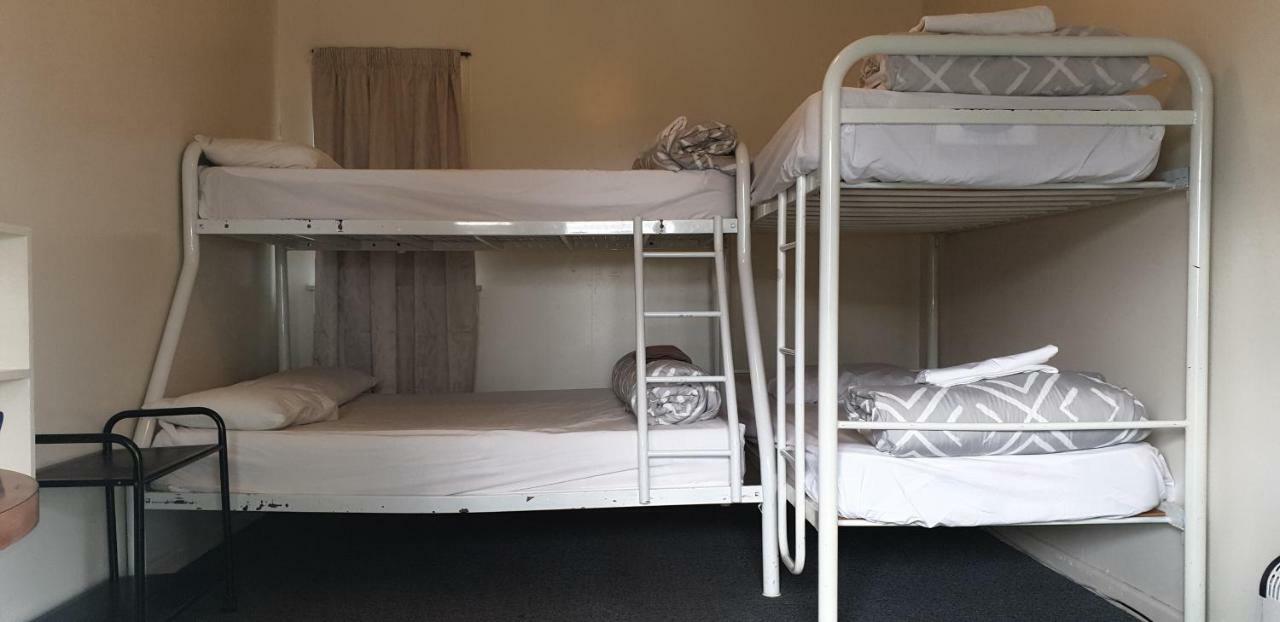 Camellia Court Family Motel Taupo Zewnętrze zdjęcie