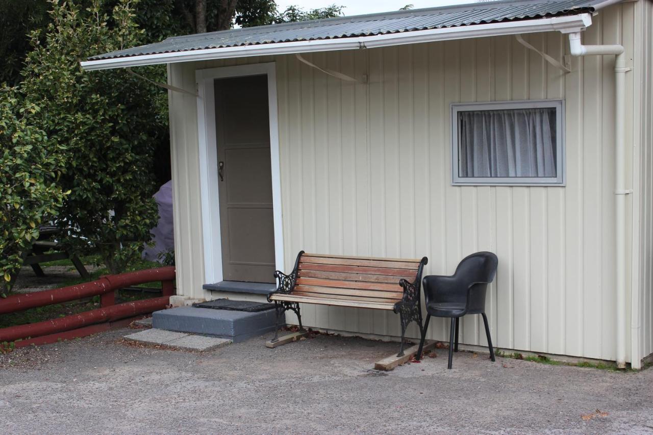 Camellia Court Family Motel Taupo Zewnętrze zdjęcie
